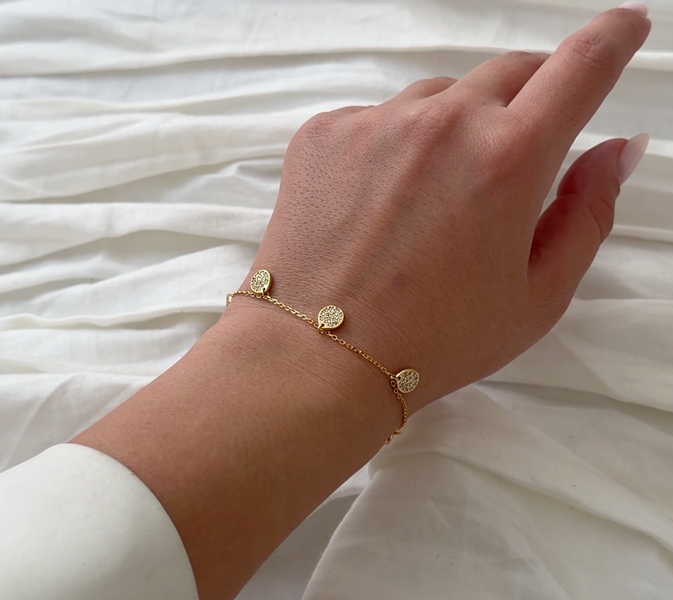 COINS SHINE Bracelet | Браслет з позолотою з п&rsquo;ятьма круглими підвісками, декорованими фіанітами Bracelet01g фото